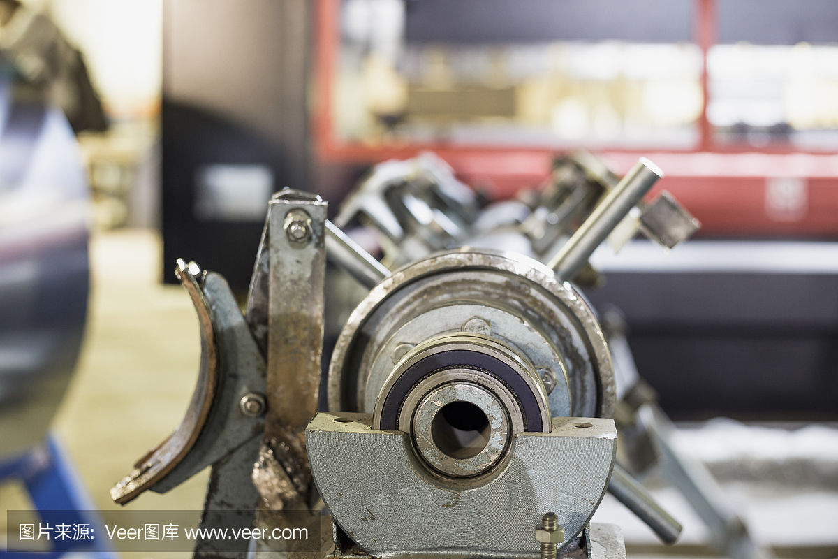 金属和铁艺建筑工厂的机器设备和工具